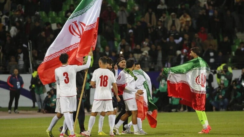 الاتحاد الإيراني لكرة القدم: رفض أمريكا منح تأشيرات دخول لعناصر في المنتخب قرار سياسي بحت
